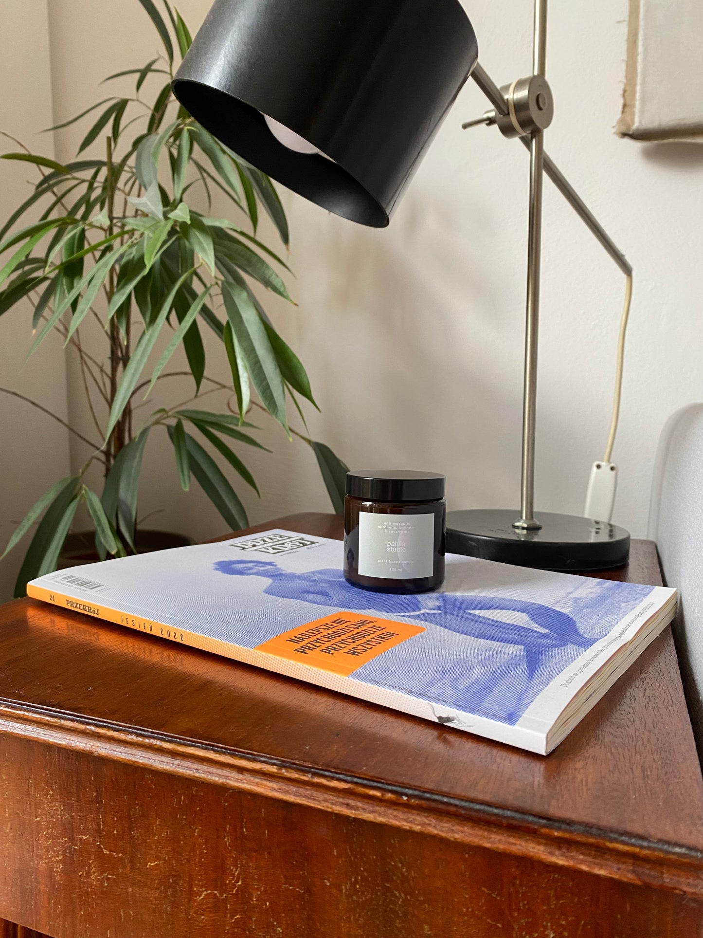 Na komary: cytronela, lawenda i eukaliptus - świeca sojowa w dwóch kolorach